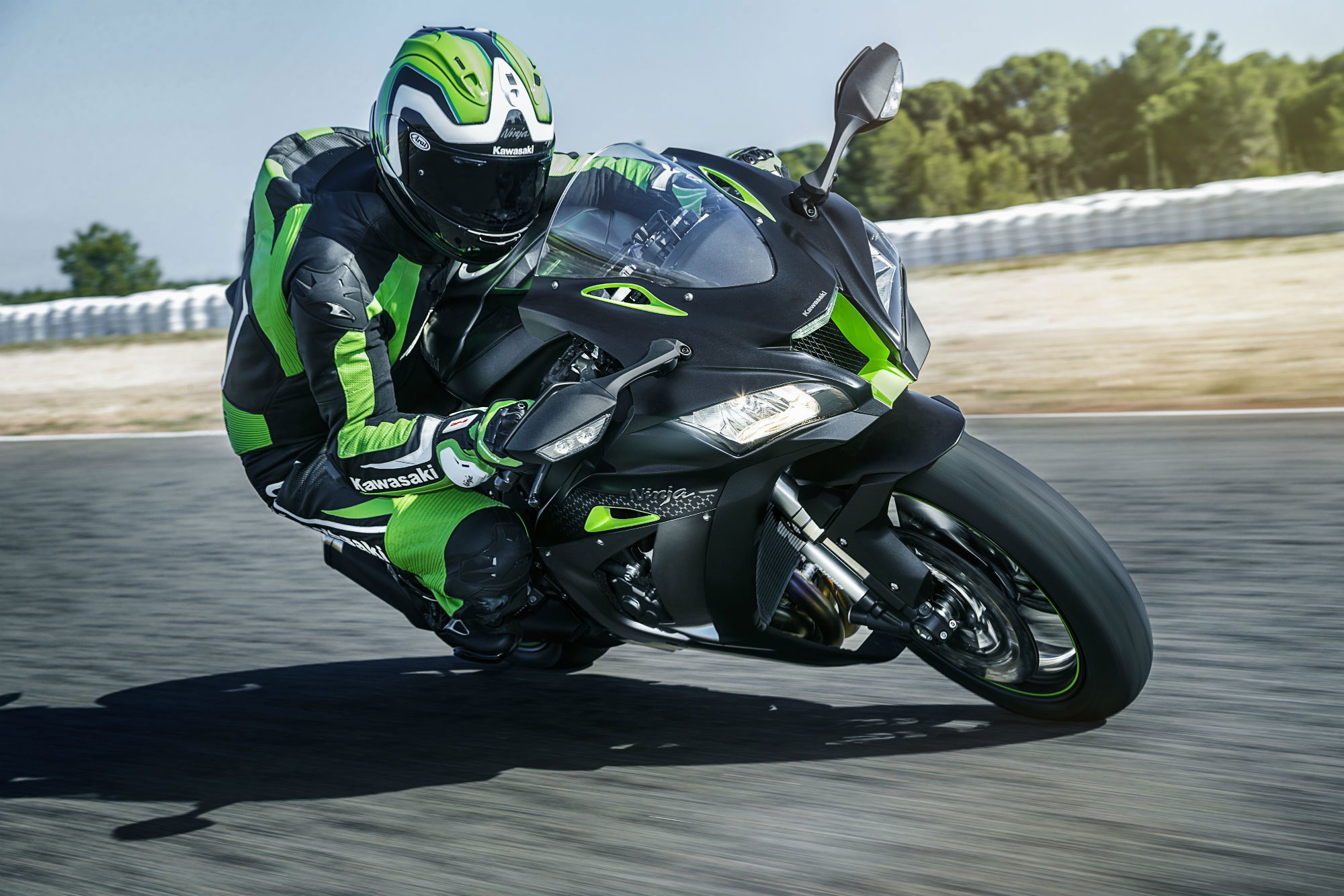 Kawasaki Ninja ZX-10R goes semi-active for 2018 | Visordown